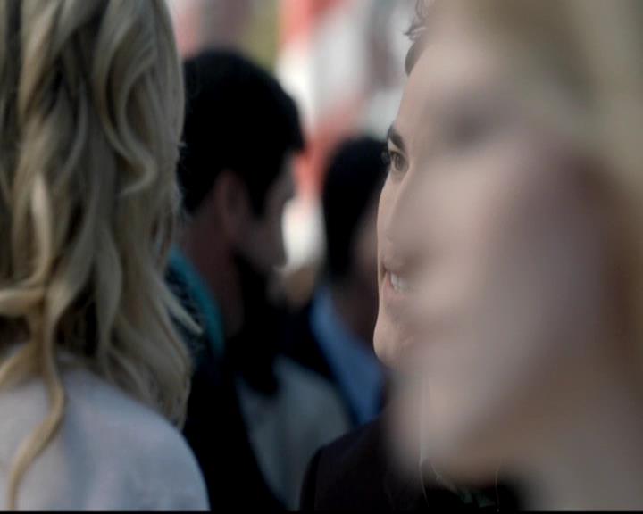 VampireDiariesWorld-dot-org_4x09OComeAllYeFaithful0292.jpg