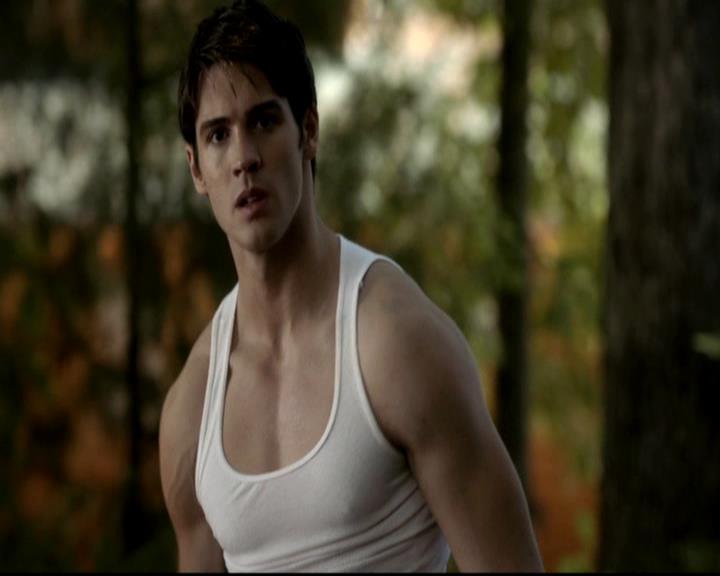 VampireDiariesWorld-dot-org_4x09OComeAllYeFaithful0327.jpg