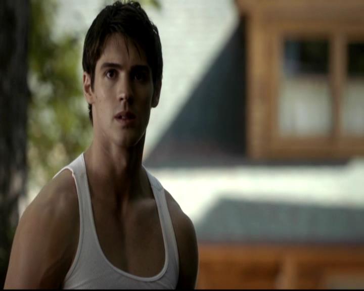 VampireDiariesWorld-dot-org_4x09OComeAllYeFaithful0333.jpg