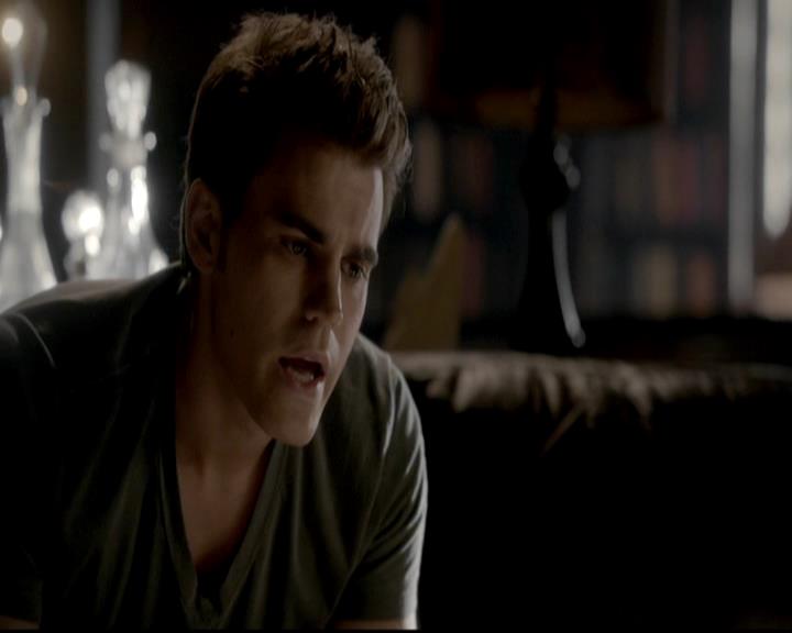 VampireDiariesWorld-dot-org_4x09OComeAllYeFaithful0449.jpg