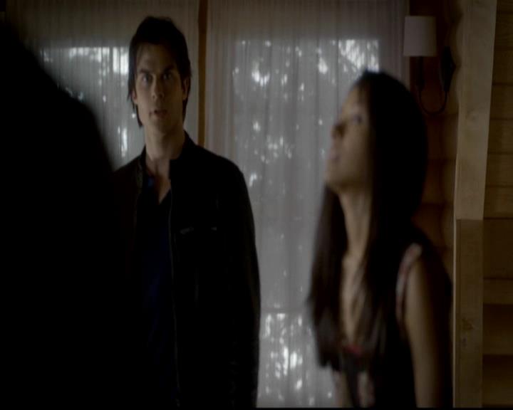 VampireDiariesWorld-dot-org_4x09OComeAllYeFaithful0922.jpg