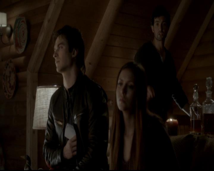 VampireDiariesWorld-dot-org_4x09OComeAllYeFaithful1247.jpg