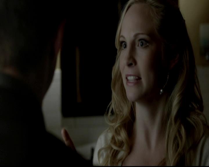 VampireDiariesWorld-dot-org_4x09OComeAllYeFaithful1265.jpg