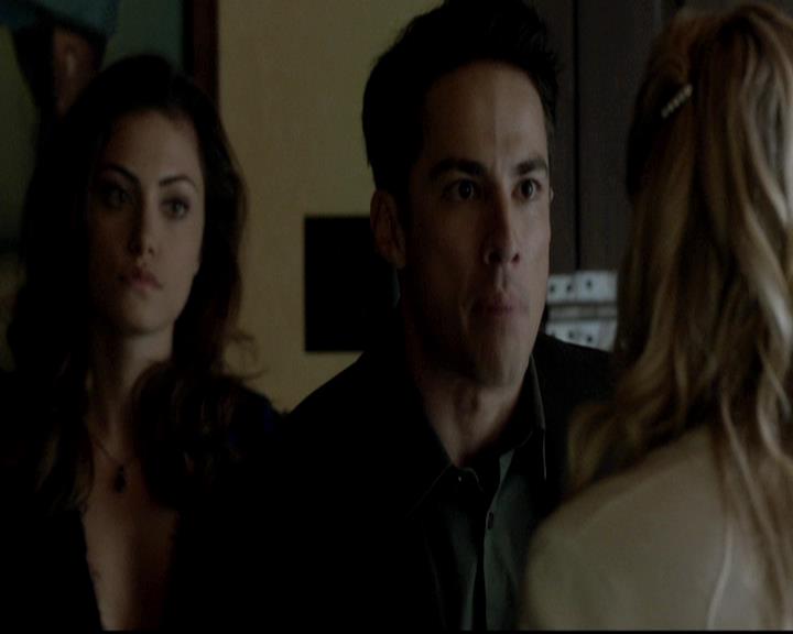 VampireDiariesWorld-dot-org_4x09OComeAllYeFaithful1269.jpg