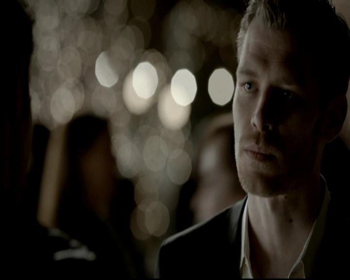 VampireDiariesWorld-dot-org_4x09OComeAllYeFaithful1574.jpg