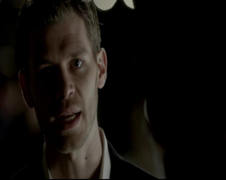 VampireDiariesWorld-dot-org_4x09OComeAllYeFaithful1592.jpg