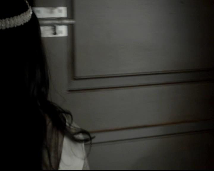 VampireDiariesWorld-dot-org_4x09OComeAllYeFaithful1673.jpg