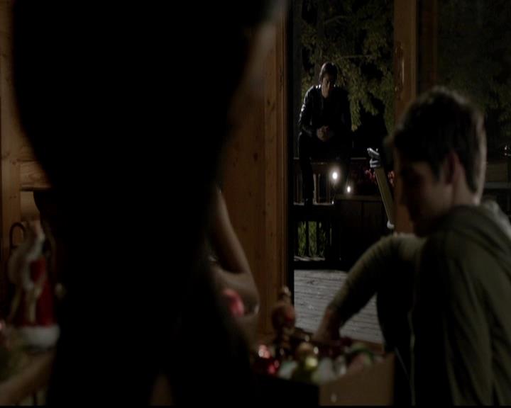 VampireDiariesWorld-dot-org_4x09OComeAllYeFaithful1851.jpg