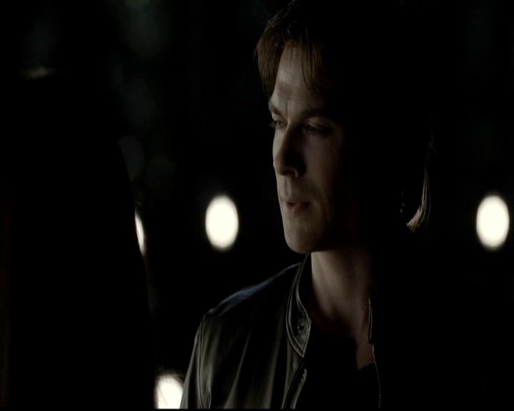 VampireDiariesWorld-dot-org_4x09OComeAllYeFaithful1906.jpg