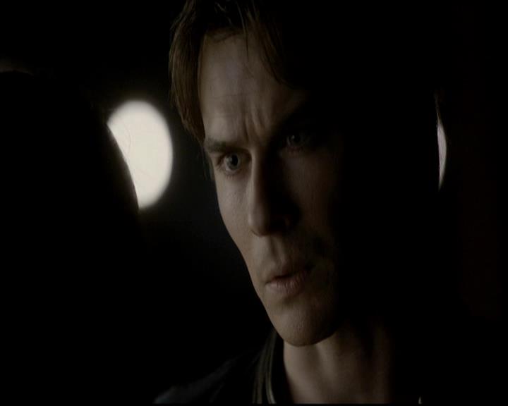 VampireDiariesWorld-dot-org_4x09OComeAllYeFaithful1933.jpg