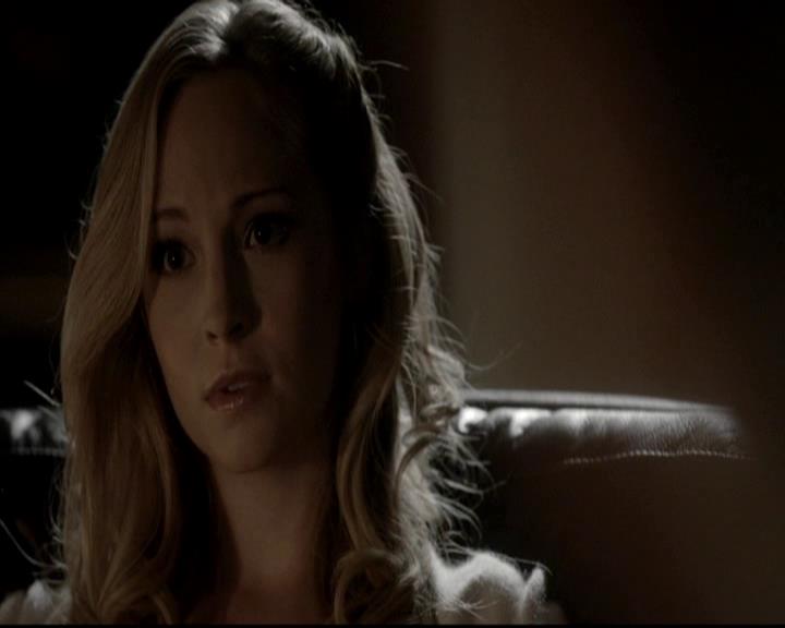 VampireDiariesWorld-dot-org_4x09OComeAllYeFaithful2006.jpg