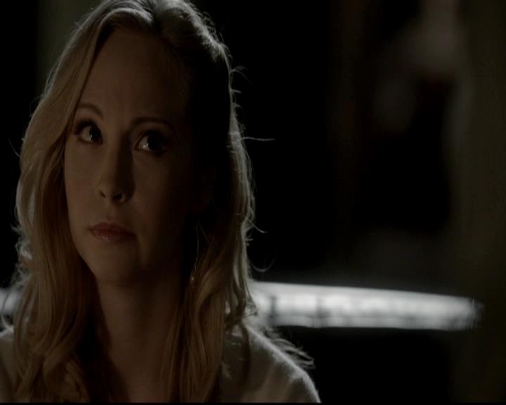 VampireDiariesWorld-dot-org_4x09OComeAllYeFaithful2037.jpg