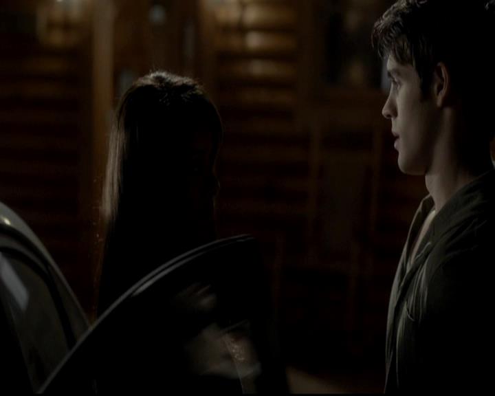 VampireDiariesWorld-dot-org_4x09OComeAllYeFaithful2076.jpg