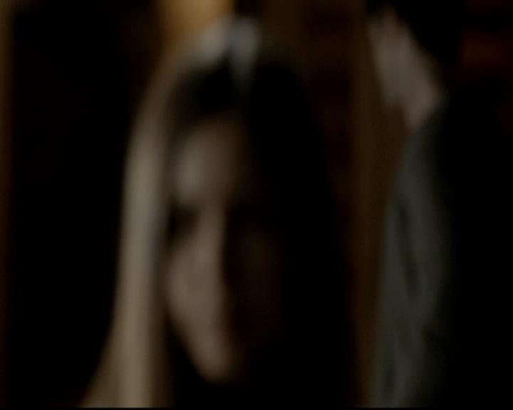 VampireDiariesWorld-dot-org_4x09OComeAllYeFaithful2105.jpg