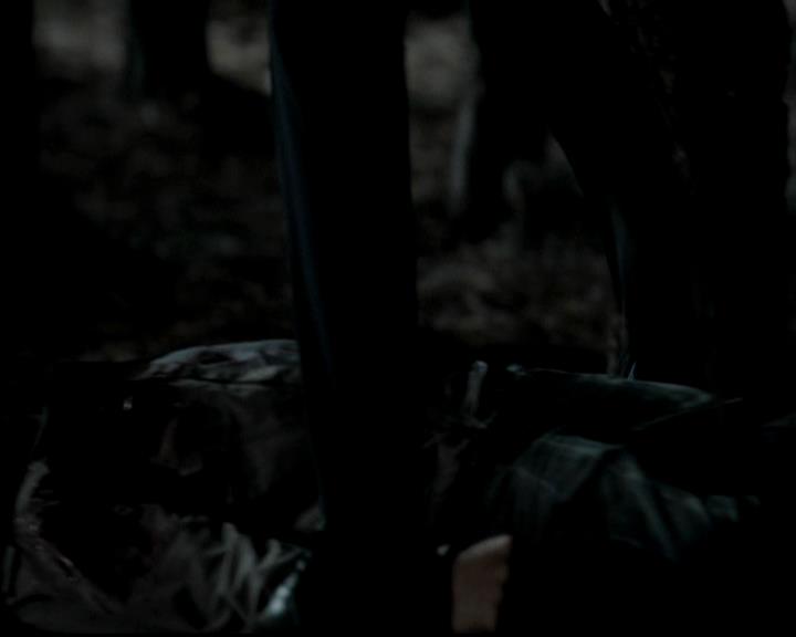 VampireDiariesWorld-dot-org_4x09OComeAllYeFaithful2155.jpg