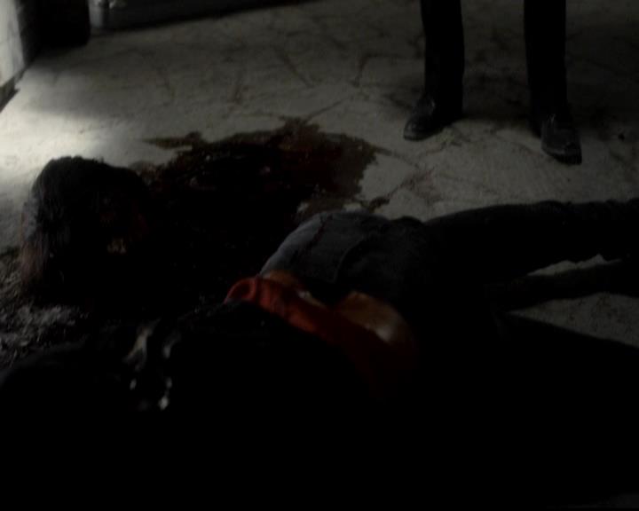 VampireDiariesWorld-dot-org_4x09OComeAllYeFaithful2166.jpg