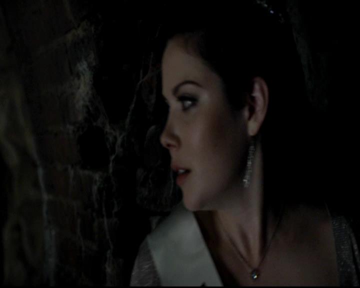 VampireDiariesWorld-dot-org_4x09OComeAllYeFaithful2186.jpg