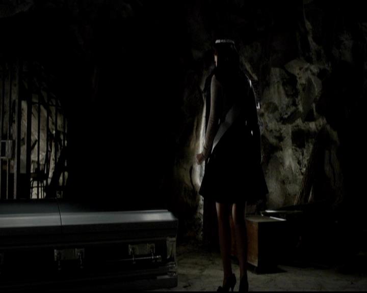 VampireDiariesWorld-dot-org_4x09OComeAllYeFaithful2195.jpg
