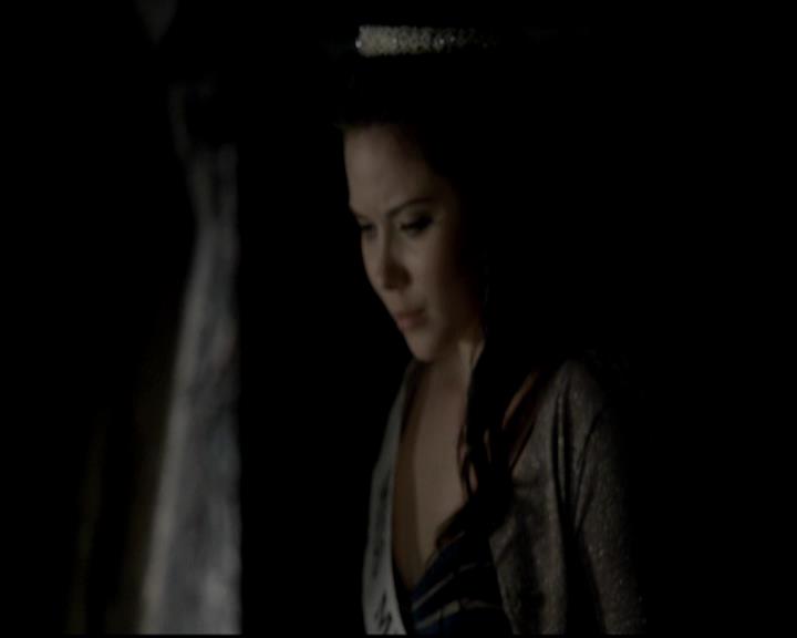 VampireDiariesWorld-dot-org_4x09OComeAllYeFaithful2198.jpg