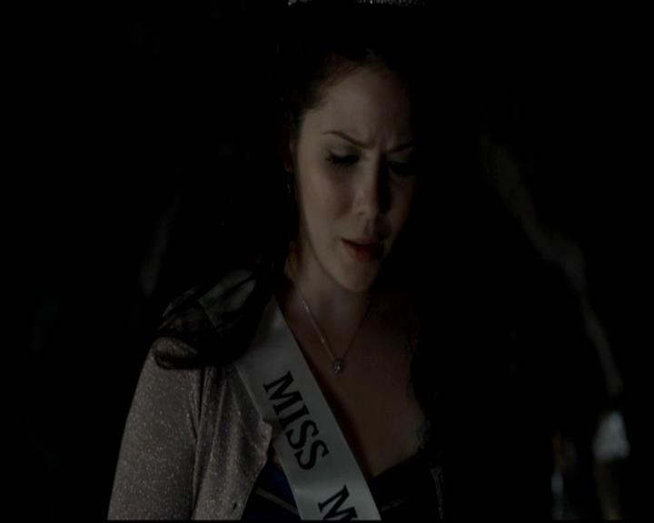 VampireDiariesWorld-dot-org_4x09OComeAllYeFaithful2207.jpg