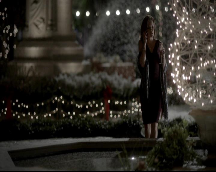 VampireDiariesWorld-dot-org_4x09OComeAllYeFaithful2212.jpg