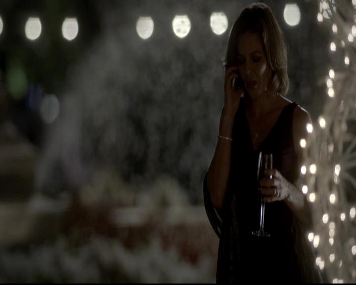 VampireDiariesWorld-dot-org_4x09OComeAllYeFaithful2214.jpg