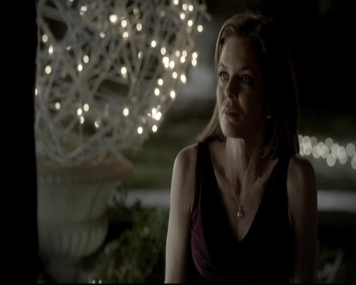 VampireDiariesWorld-dot-org_4x09OComeAllYeFaithful2234.jpg