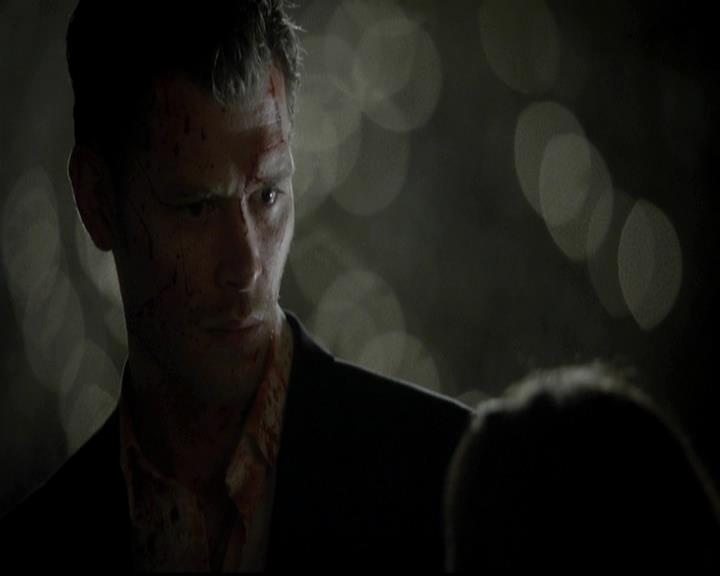 VampireDiariesWorld-dot-org_4x09OComeAllYeFaithful2239.jpg