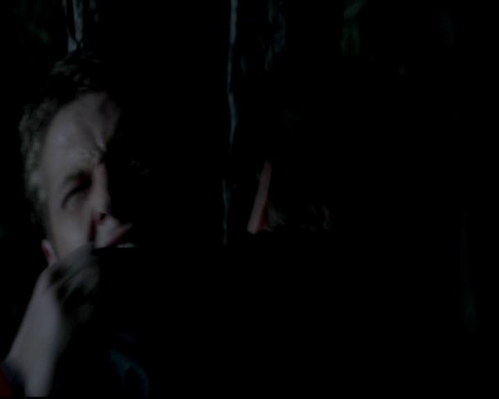 VampireDiariesWorld-dot-org_4x11CatchMeIfYouCan0017.jpg