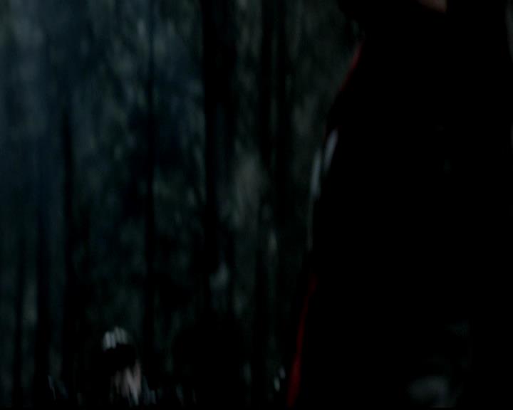 VampireDiariesWorld-dot-org_4x11CatchMeIfYouCan0021.jpg