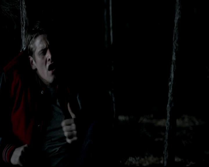 VampireDiariesWorld-dot-org_4x11CatchMeIfYouCan0023.jpg