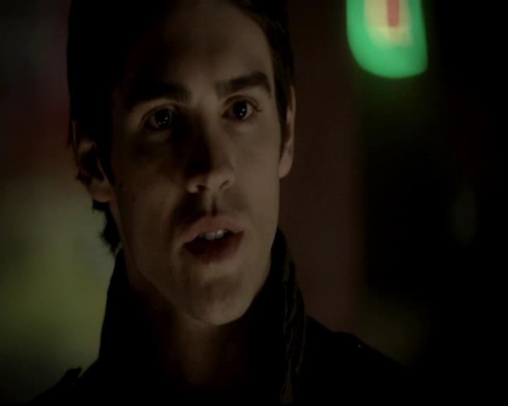VampireDiariesWorld-dot-org_4x11CatchMeIfYouCan0045.jpg