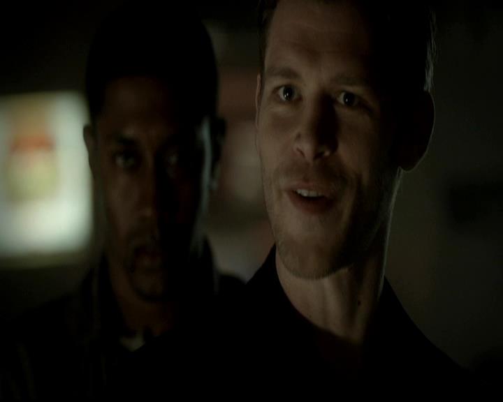 VampireDiariesWorld-dot-org_4x11CatchMeIfYouCan0068.jpg