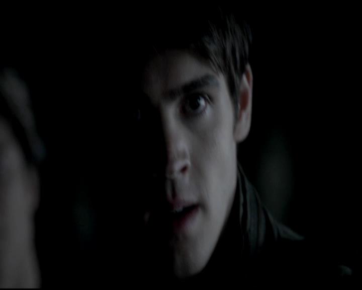 VampireDiariesWorld-dot-org_4x11CatchMeIfYouCan0127.jpg