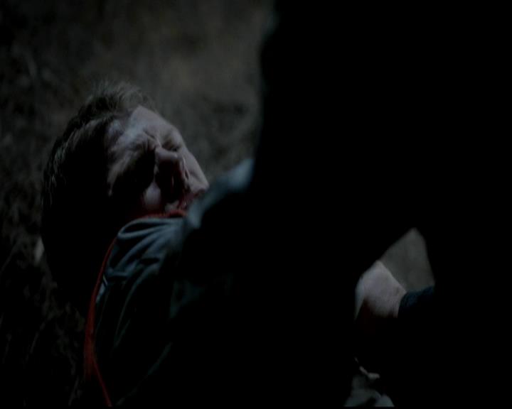 VampireDiariesWorld-dot-org_4x11CatchMeIfYouCan0161.jpg