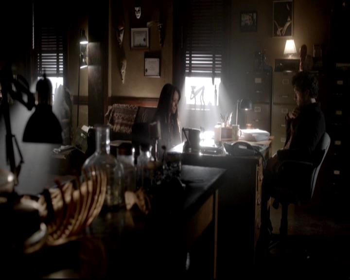 VampireDiariesWorld-dot-org_4x11CatchMeIfYouCan0354.jpg