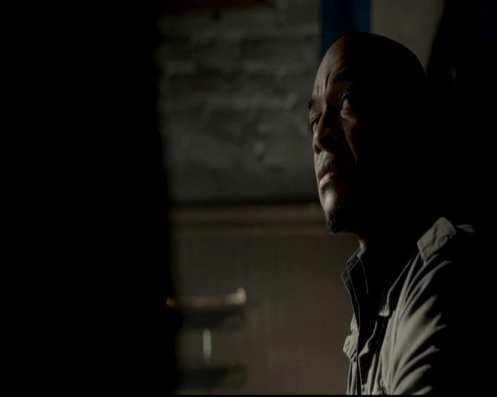 VampireDiariesWorld-dot-org_4x11CatchMeIfYouCan0741.jpg