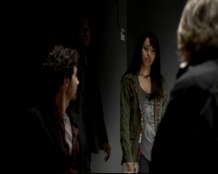 VampireDiariesWorld-dot-org_4x11CatchMeIfYouCan0753.jpg
