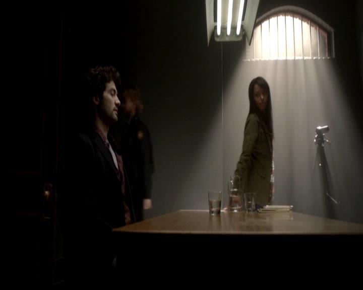 VampireDiariesWorld-dot-org_4x11CatchMeIfYouCan0759.jpg