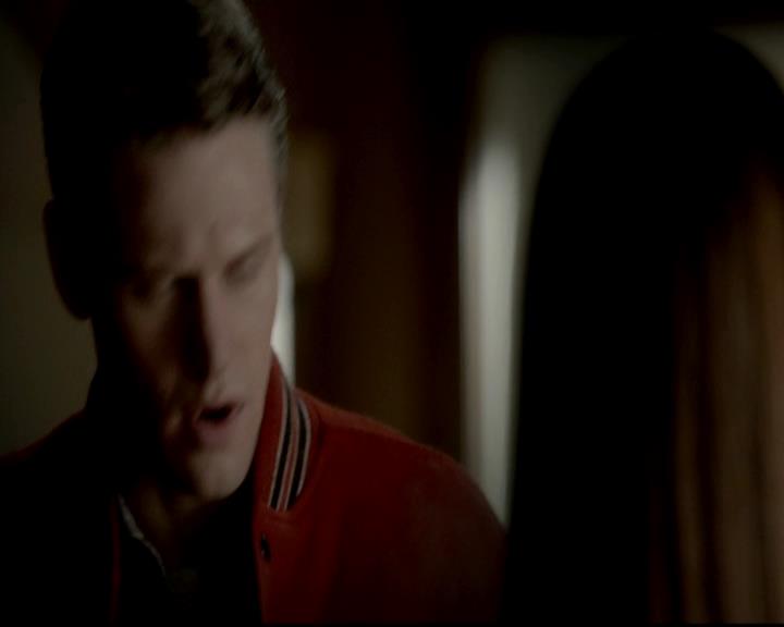 VampireDiariesWorld-dot-org_4x11CatchMeIfYouCan0792.jpg