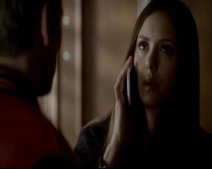 VampireDiariesWorld-dot-org_4x11CatchMeIfYouCan0812.jpg