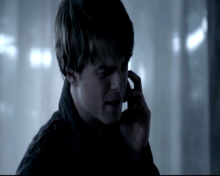 VampireDiariesWorld-dot-org_4x11CatchMeIfYouCan0900.jpg