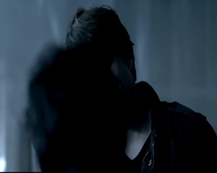 VampireDiariesWorld-dot-org_4x11CatchMeIfYouCan0940.jpg