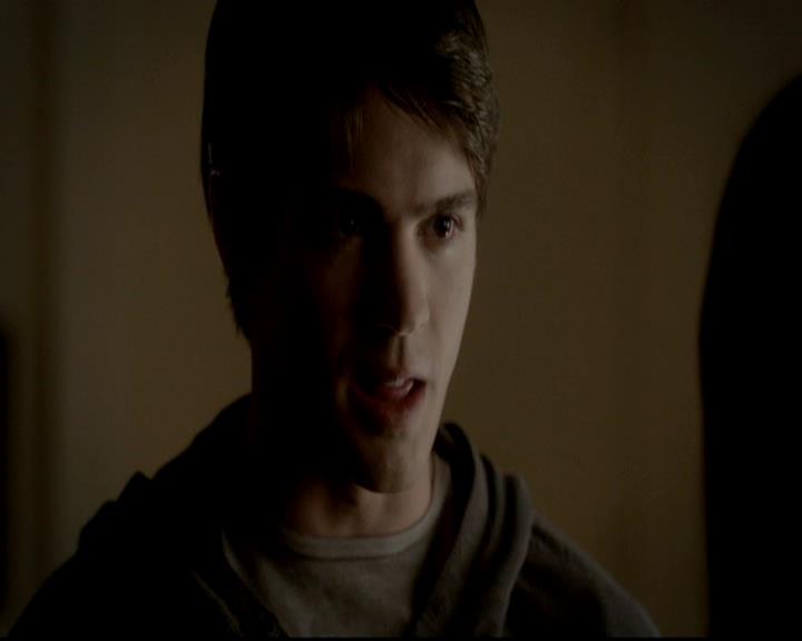 VampireDiariesWorld-dot-org_4x11CatchMeIfYouCan1008.jpg