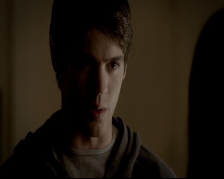 VampireDiariesWorld-dot-org_4x11CatchMeIfYouCan1009.jpg