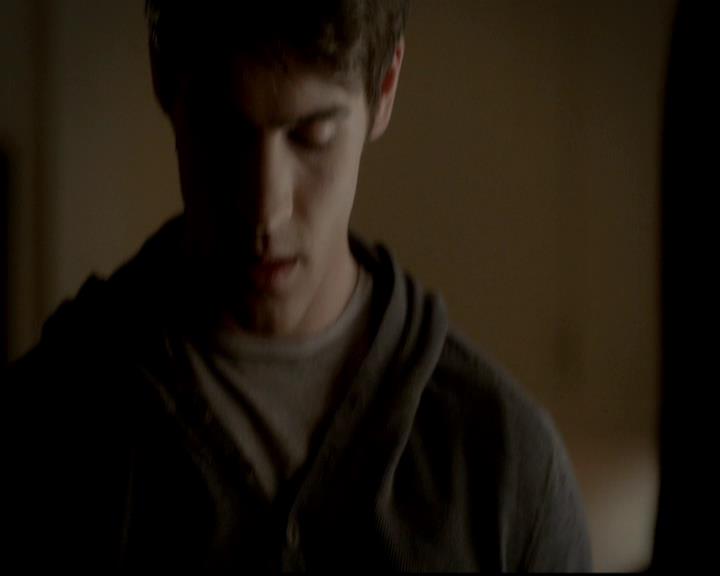 VampireDiariesWorld-dot-org_4x11CatchMeIfYouCan1013.jpg