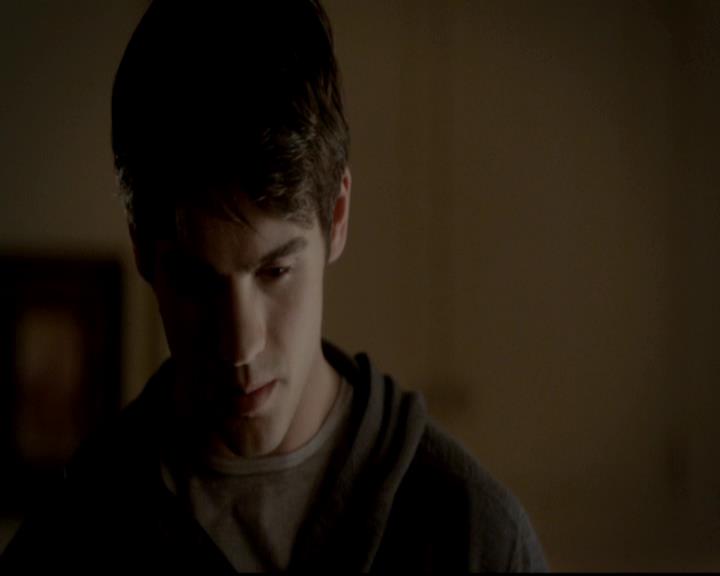 VampireDiariesWorld-dot-org_4x11CatchMeIfYouCan1018.jpg