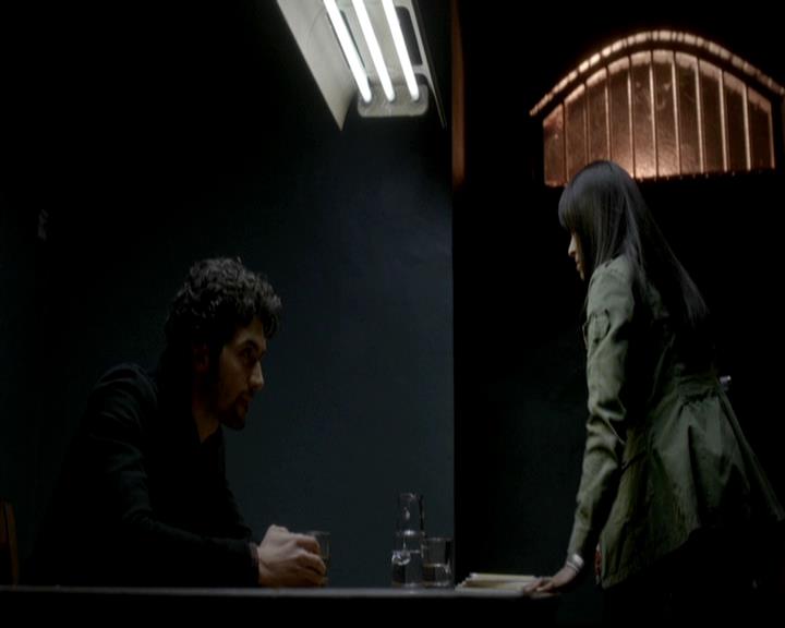 VampireDiariesWorld-dot-org_4x11CatchMeIfYouCan1233.jpg