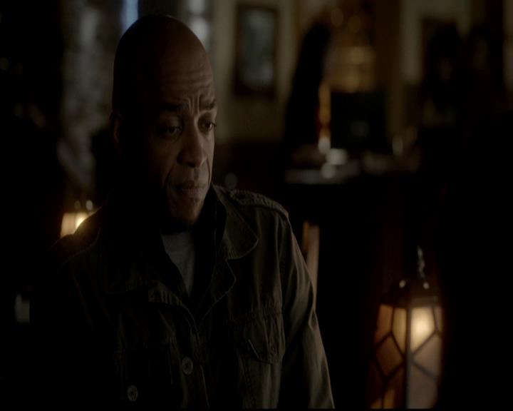 VampireDiariesWorld-dot-org_4x11CatchMeIfYouCan2041.jpg