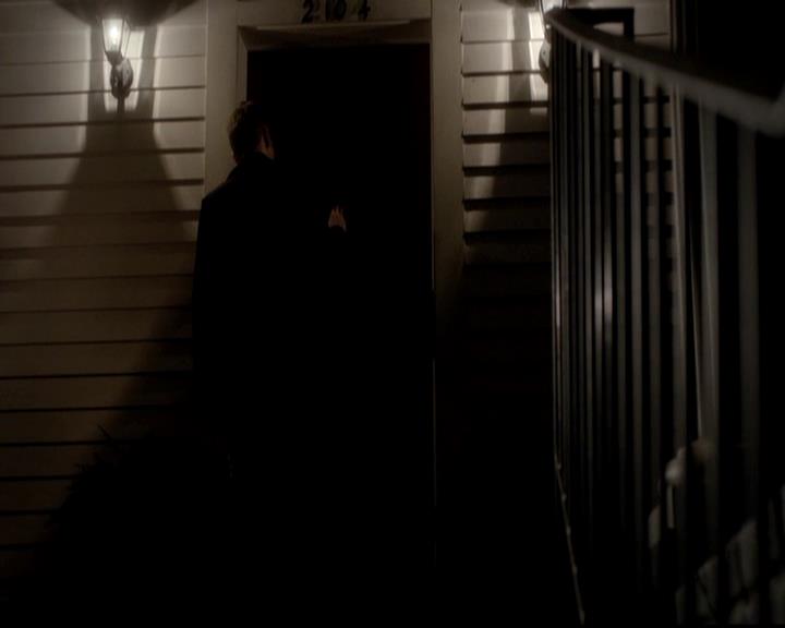 VampireDiariesWorld-dot-org_4x11CatchMeIfYouCan2078.jpg